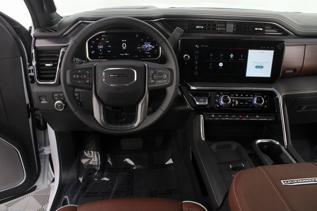 2026 GMC Sierra 3500 HD Denali Ultimate DRW