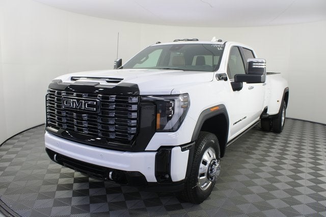 2026 GMC Sierra 3500 HD Denali Ultimate DRW