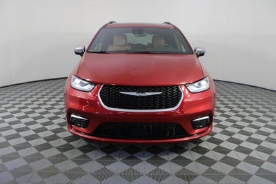 2025 Chrysler Pacifica Hybrid Pinnacle