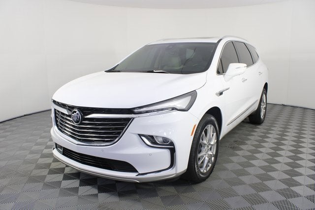 2022 Buick Enclave Essence