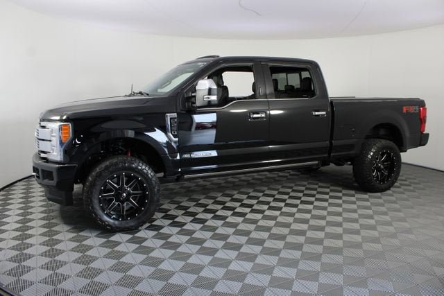 2017 Ford Super Duty F-250 SRW Lariat