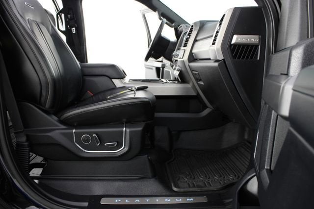 2017 Ford Super Duty F-250 SRW Lariat
