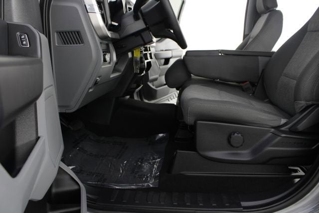 2025 Ford Super Duty F-350 SRW XL