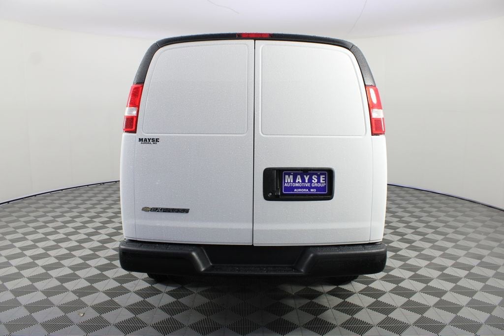 2026 Chevrolet Express Cargo WT