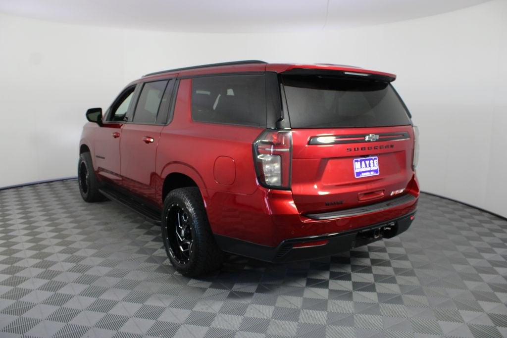 2023 Chevrolet Suburban RST