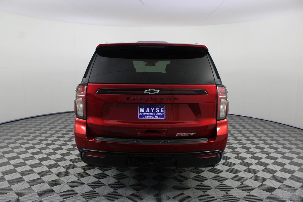 2023 Chevrolet Suburban RST