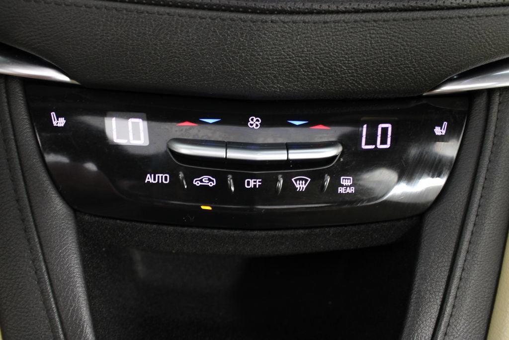 2017 Cadillac XT5 Luxury FWD