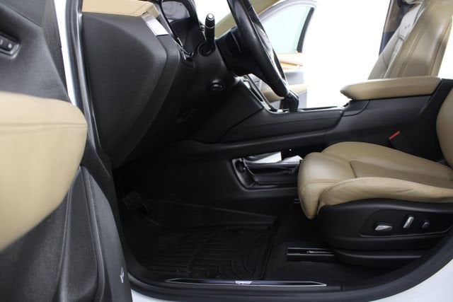 2017 Cadillac XT5 Platinum AWD