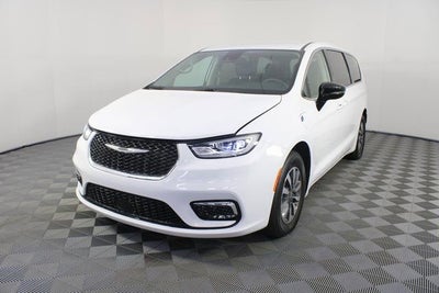 2024 Chrysler Pacifica Hybrid Select