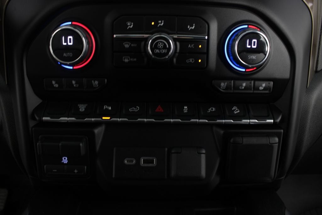 2023 Chevrolet Silverado 3500 HD High Country