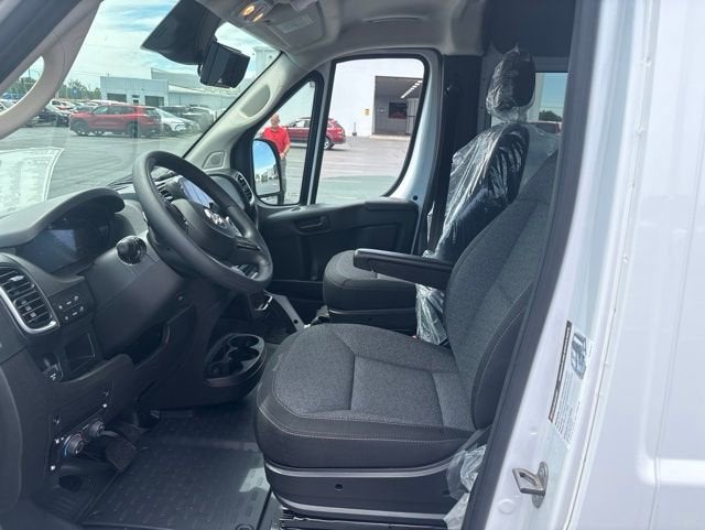 2025 RAM ProMaster Cargo Van SLT
