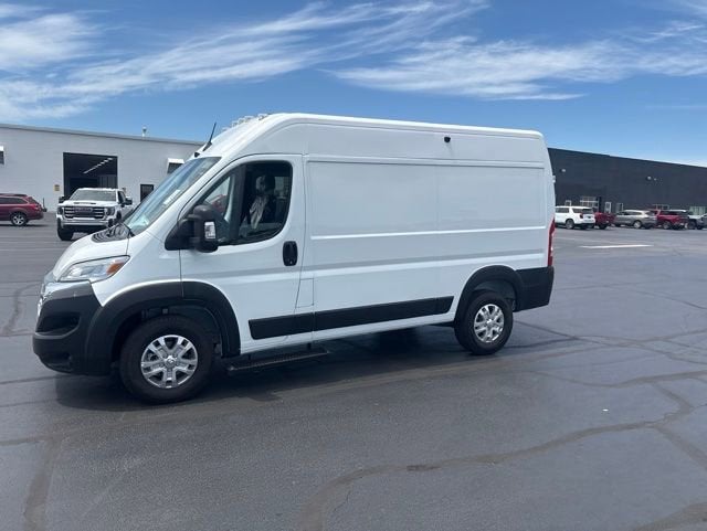 2025 RAM ProMaster Cargo Van SLT