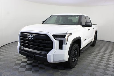 2025 Toyota Tundra 4WD SR