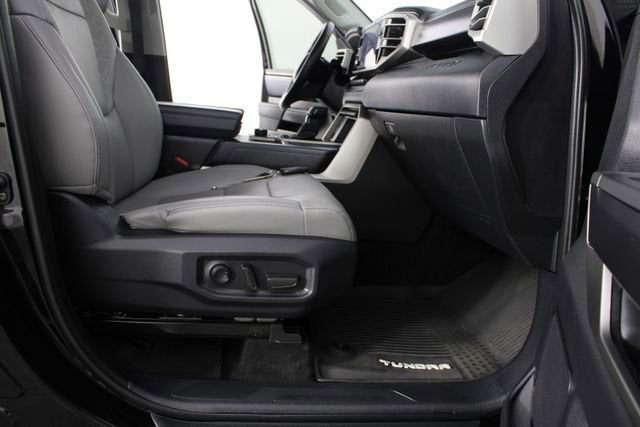 2023 Toyota Tundra 4WD SR5
