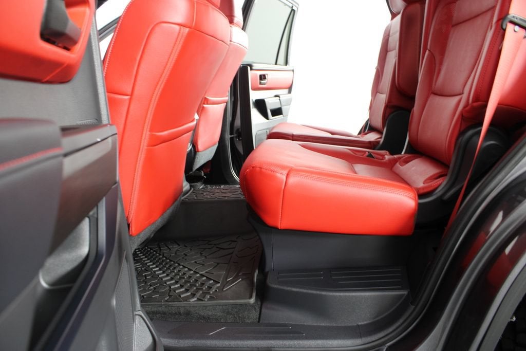 2024 Toyota Sequoia SR5
